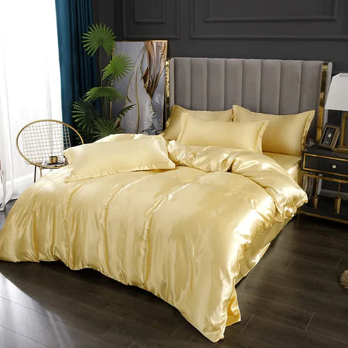 Luxury Satin Serenity 4-Piece Bed Set (Duvet, Sheet, 2x Pillow cases)